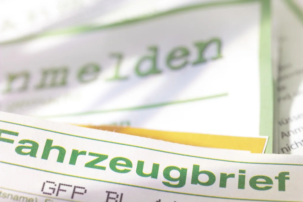 Fahrzeug Dokumente für die Anmeldung